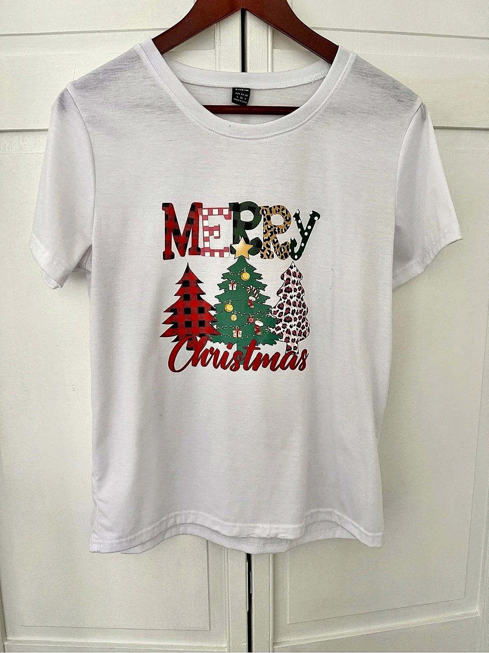 SHEIN Merry Christmas Tree & Slogan Graphic Tee White & Green Small